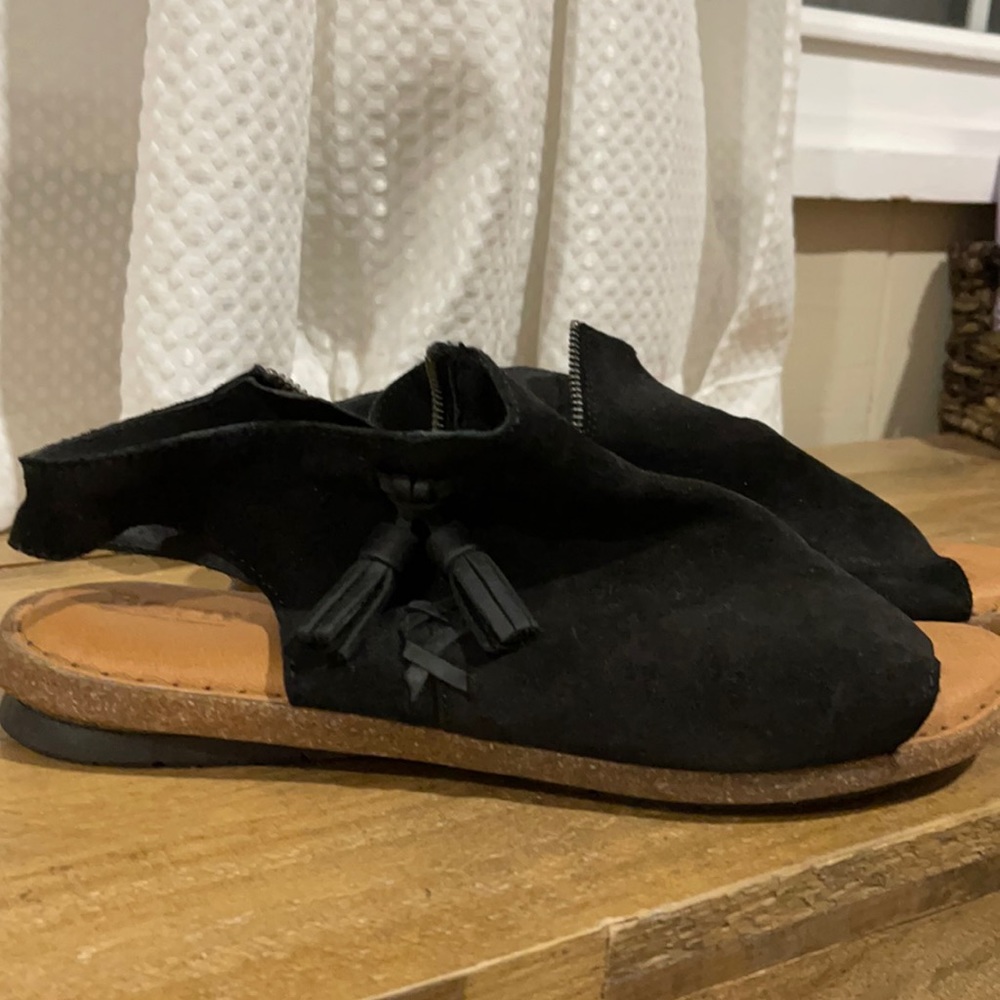 Born. Never worn